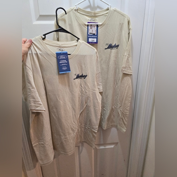 Ford Mustang Beige T-Shirt with Logo New Large Or Xxlarge - Picture 1 of 4